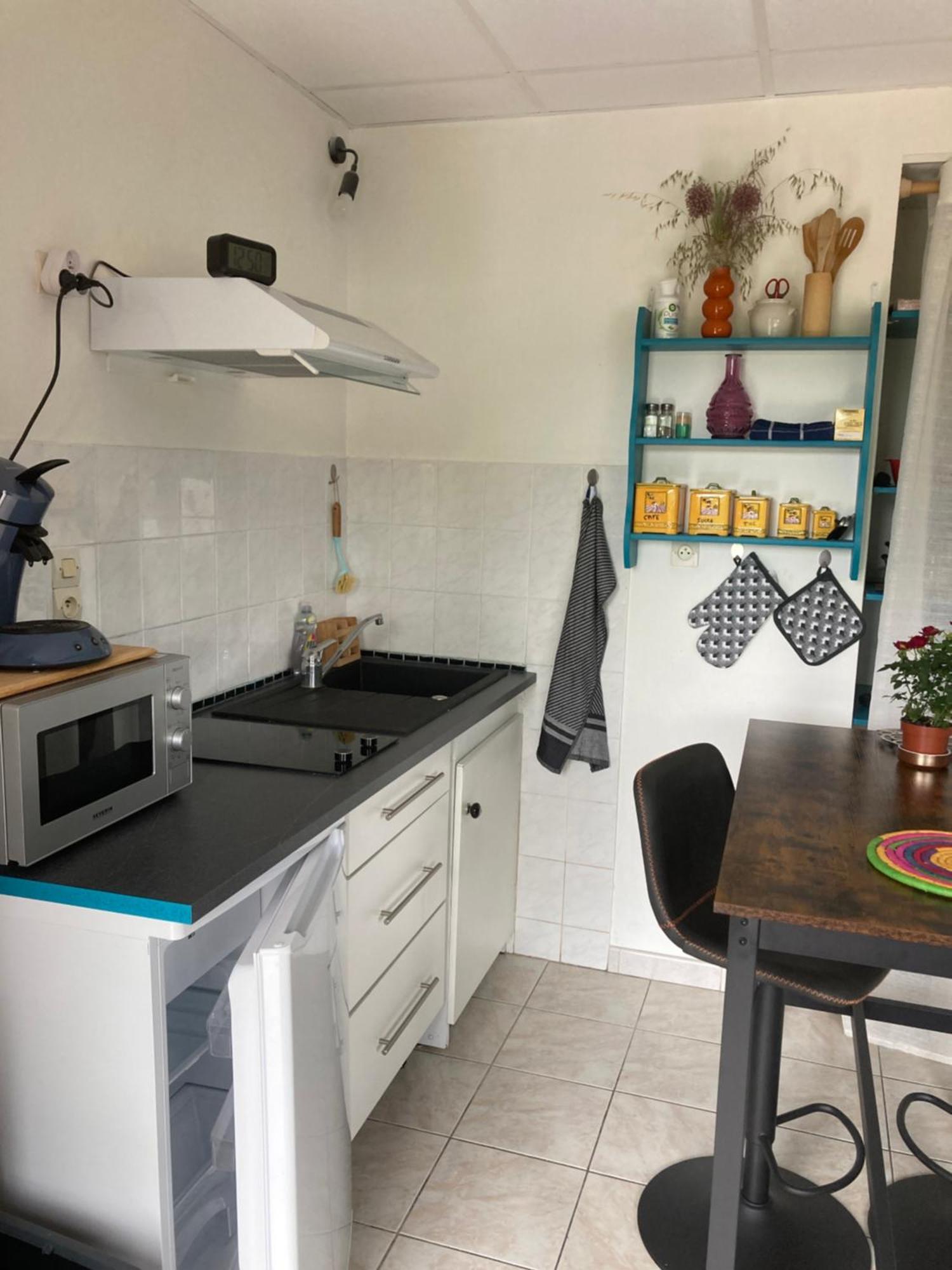 Chez Stella 1 Piece Canape Lit Deux Personnes, Cuisine, Sdb Separee Caylus Екстериор снимка